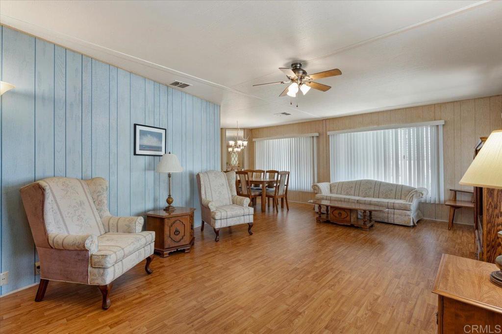 Manufactured In Park for sale at 1010 E Bobier Drive 204, Vista CA featuring 2 beds and 2 baths