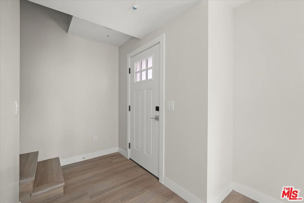 Residential Lease for rent at 1317 Punta Gorda 4, Santa Barbara CA featuring 2 beds and 3 baths