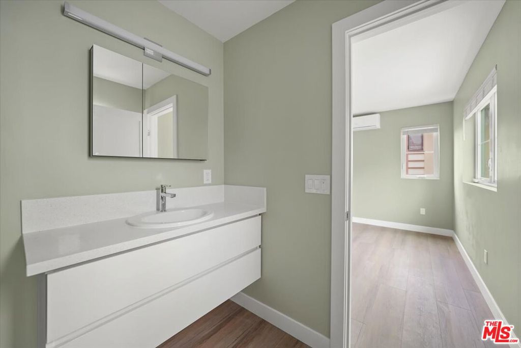 Residential Lease for rent at 1317 Punta Gorda 6, Santa Barbara CA featuring 2 beds and 3 baths