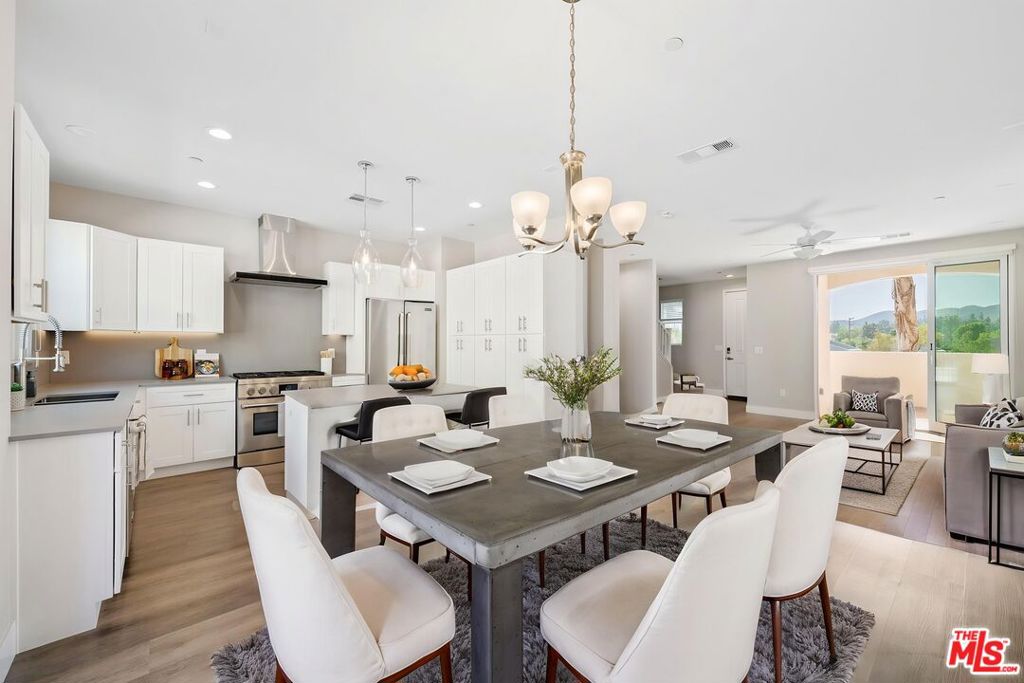 Residential Lease for rent at 4393 Paxton Place, Calabasas CA featuring 2 beds and 3 baths