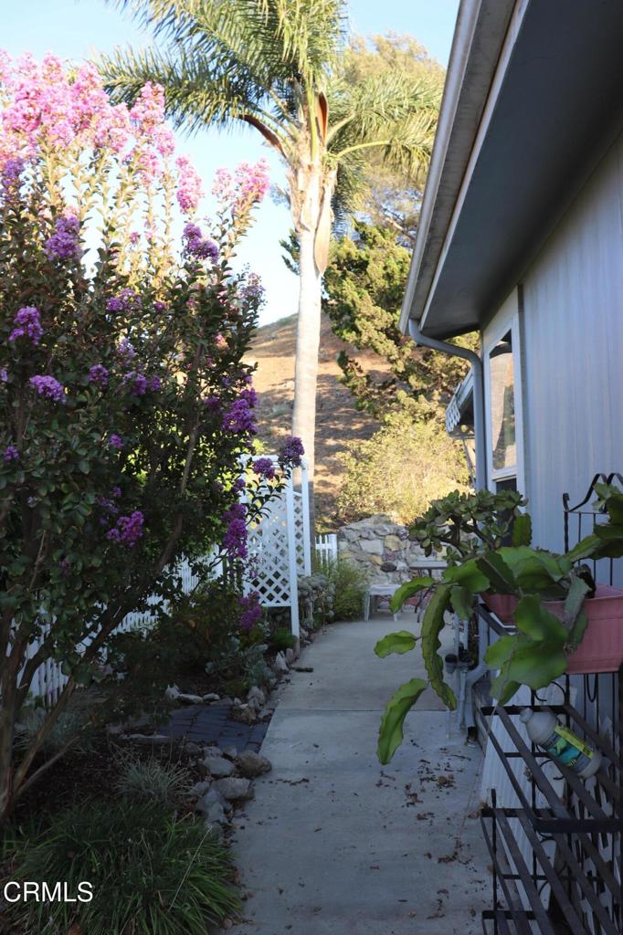 Residential for sale at 2 Paseo Margarita, Camarillo CA featuring 3 beds and 2 baths