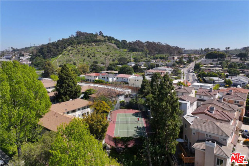 Residential for sale at 3612 Kalsman Drive 3, Los Angeles CA featuring 1 bed and 2 baths