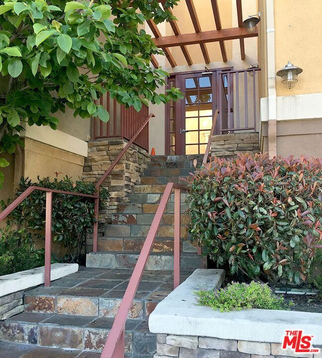Residential Income for sale at 5820 David Avenue, Los Angeles CA featuring 26 beds and 27 baths