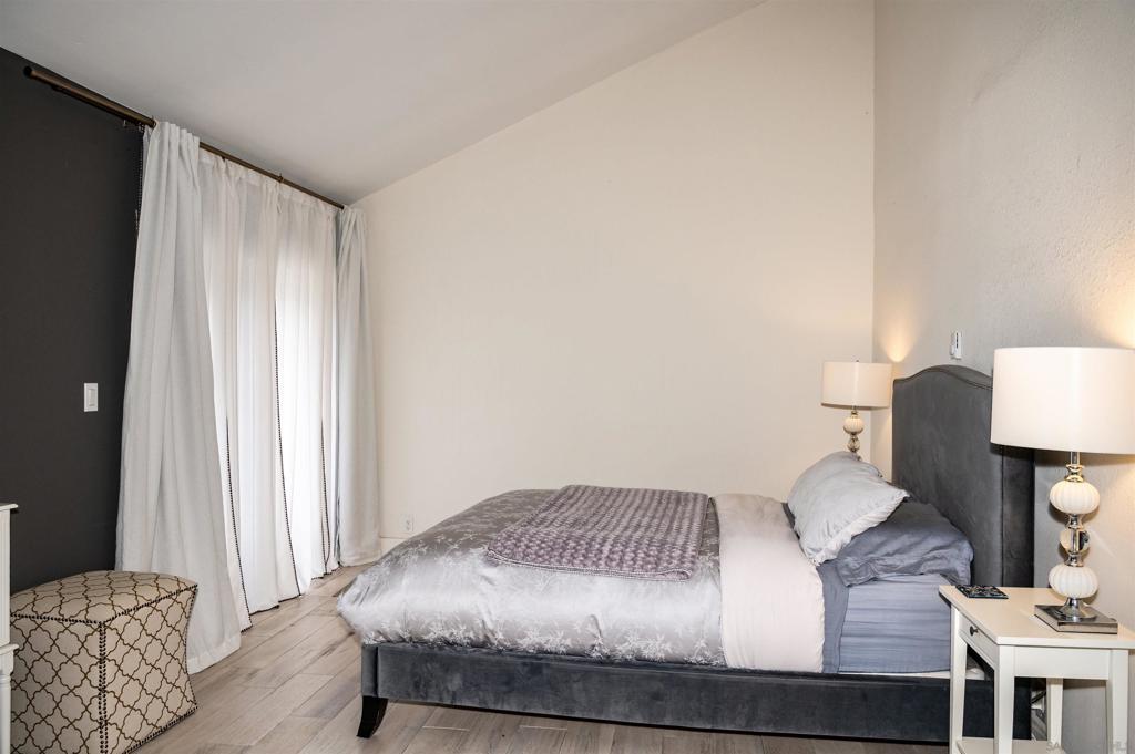 Residential Lease for rent at 1275 River Vista Row 139, San Diego, San Diego County CA featuring 2 beds and 2 baths