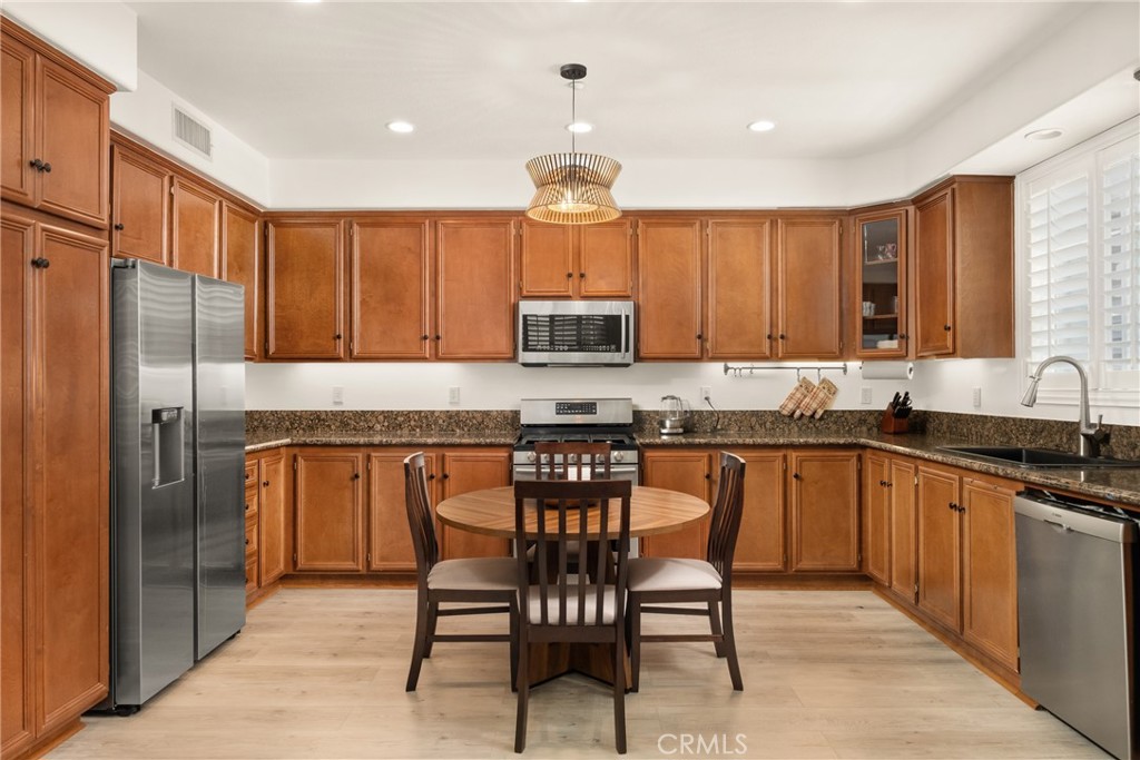 Residential Lease for rent at , Ladera Ranch, Orange CA featuring 2 beds and 3 baths