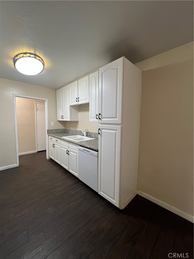 Residential for sale at 38609 32nd Street E, Palmdale CA featuring 3 beds and 1 bath