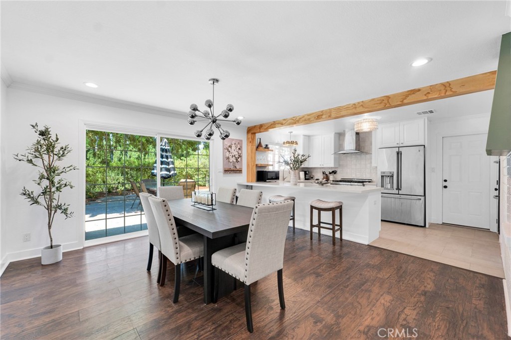 Residential Lease for rent at 109 Triangle Street, Thousand Oaks CA featuring 3 beds and 3 baths