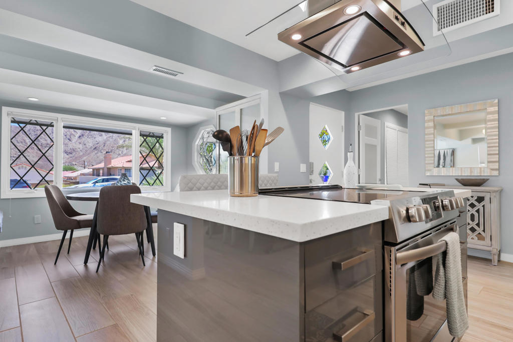 Residential for sale at 54677 Avenida Diaz, La Quinta CA featuring 2 beds and 2 baths