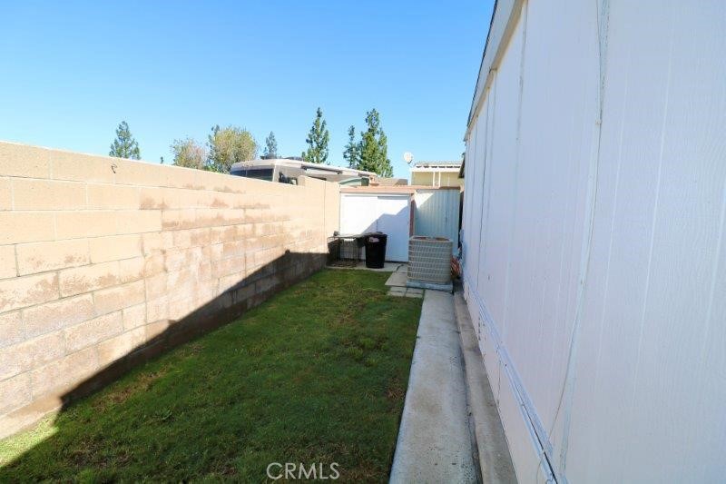 Manufactured In Park for sale at 551 Lake Grove Way 165, La Habra CA featuring 2 beds and 2 baths