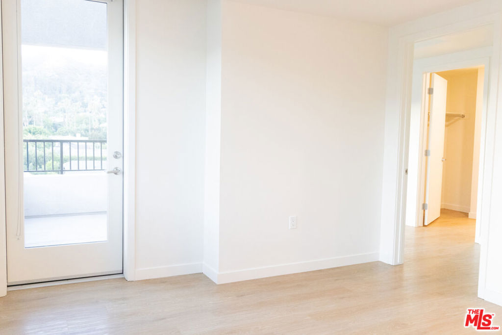Residential Lease for rent at 7566 W Sunset Boulevard 219-E, Los Angeles, Los Angeles County CA featuring 2 beds and 2 baths
