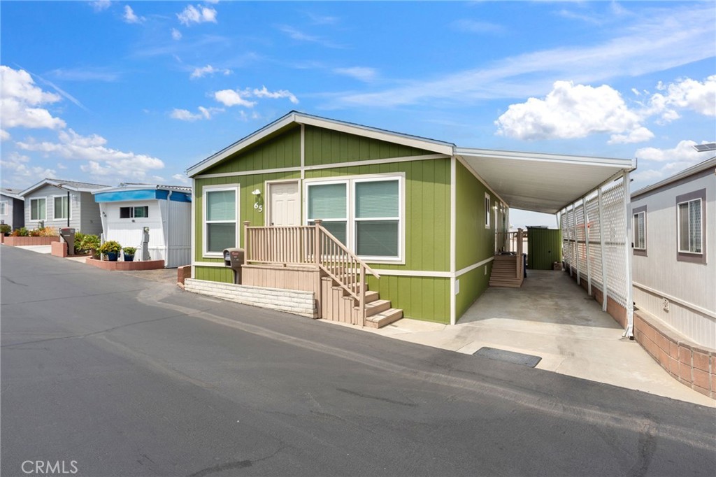 Residential for sale at 65 Hummingbird Lane, Oceanside CA featuring 2 beds and 2 baths