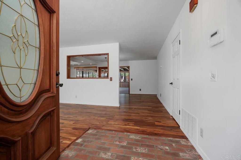 Residential for sale at 1541 Lauralynn Place, Oceanside CA featuring 3 beds and 3 baths