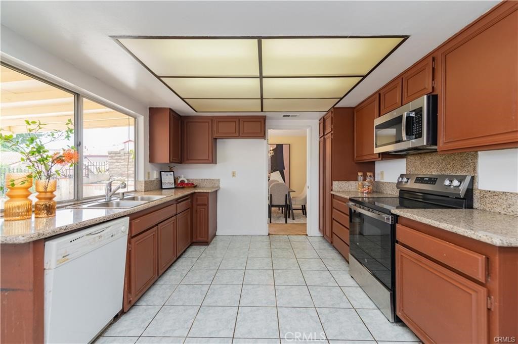 Residential for sale at 578 Vista Rambla, Walnut CA featuring 3 beds and 3 baths