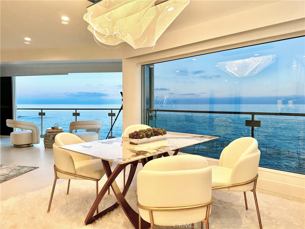 Residential Lease for rent at 31561 Table Rock Drive 105, Laguna Beach CA featuring 2 beds and 3 baths