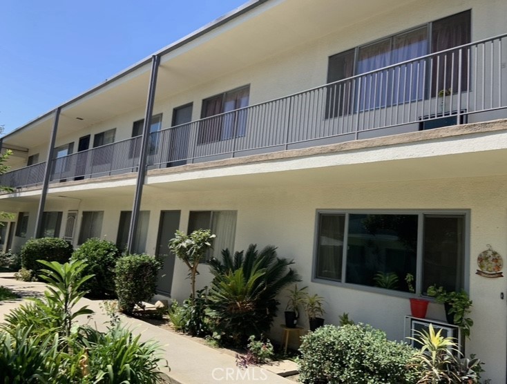 Residential Lease for rent at 425 Fairview Avenue 35, Arcadia CA featuring 2 beds and 2 baths