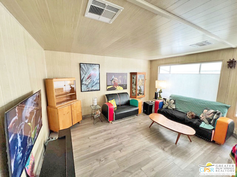 Manufactured In Park for sale at 272 Araby Street, Palm Springs CA featuring 2 beds and 2 baths