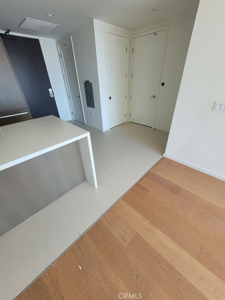 Residential Lease for rent at 889 Francisco Street 3702, Los Angeles, Los Angeles County CA featuring 1 bed and 1 bath