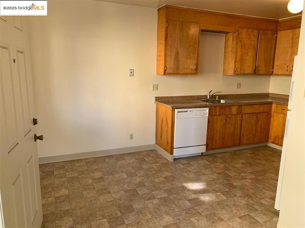 Residential Lease for rent at 708 Solano Ave, Albany CA featuring 3 beds and 2 baths