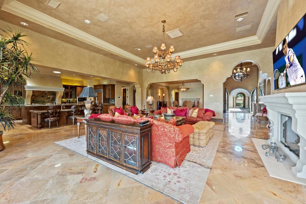 Residential for sale at 58385 Carmona, La Quinta CA featuring 4 beds and 5 baths