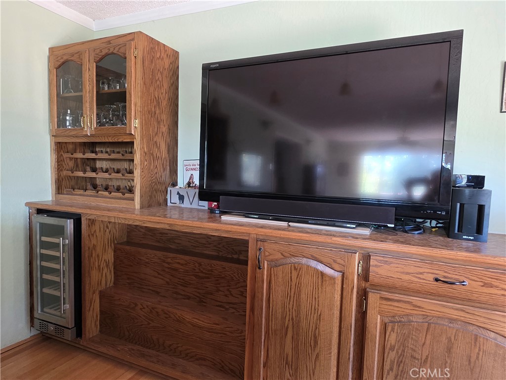 Residential for sale at 4504 Eickhoff Road, Lakeport CA featuring 3 beds and 2 baths