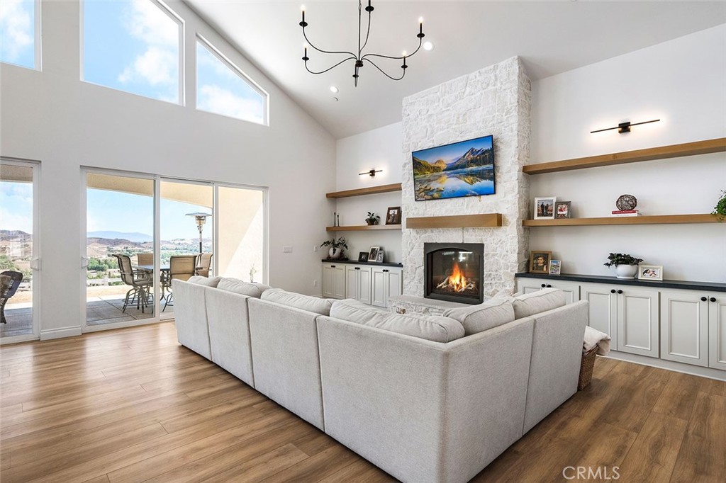 Residential for sale at 38566 Vista Del Bosque, Murrieta CA featuring 3 beds and 3 baths