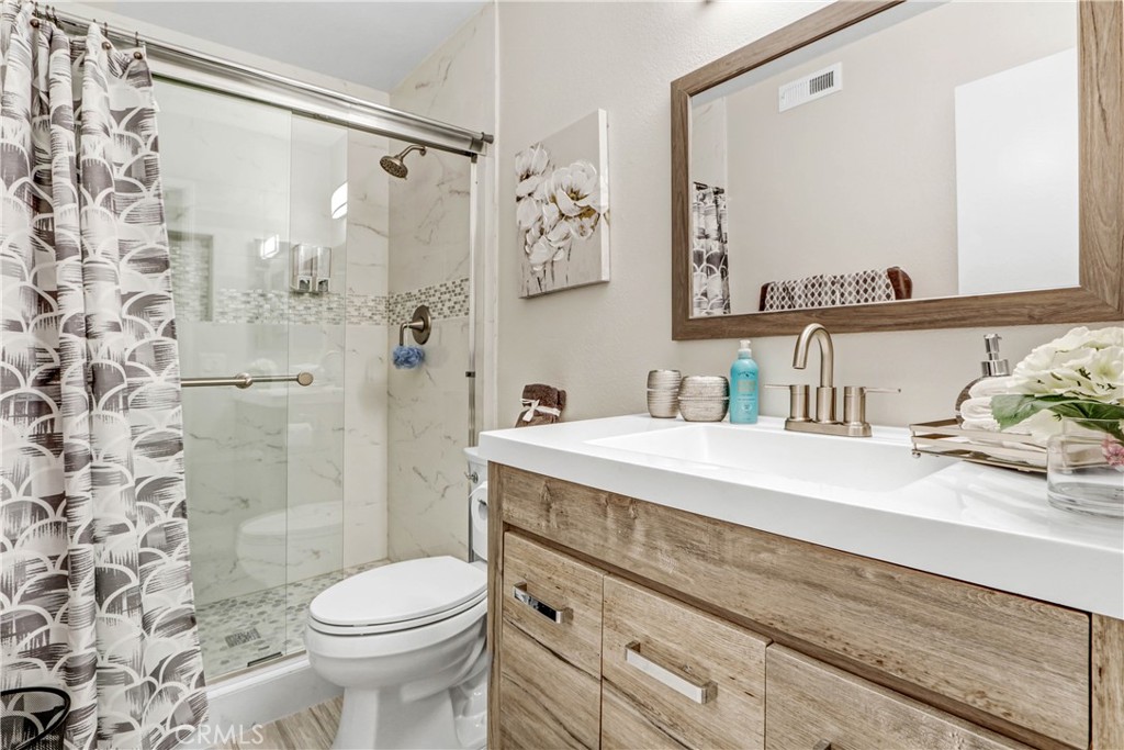 Residential Lease for rent at 16172 Quartz Street, Westminster CA featuring 4 beds and 4 baths