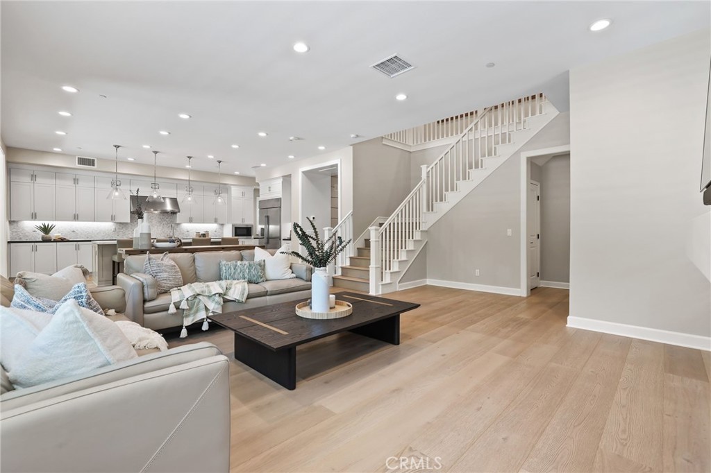 Residential for sale at 12 Lontano, Lake Forest CA featuring 5 beds and 6 baths