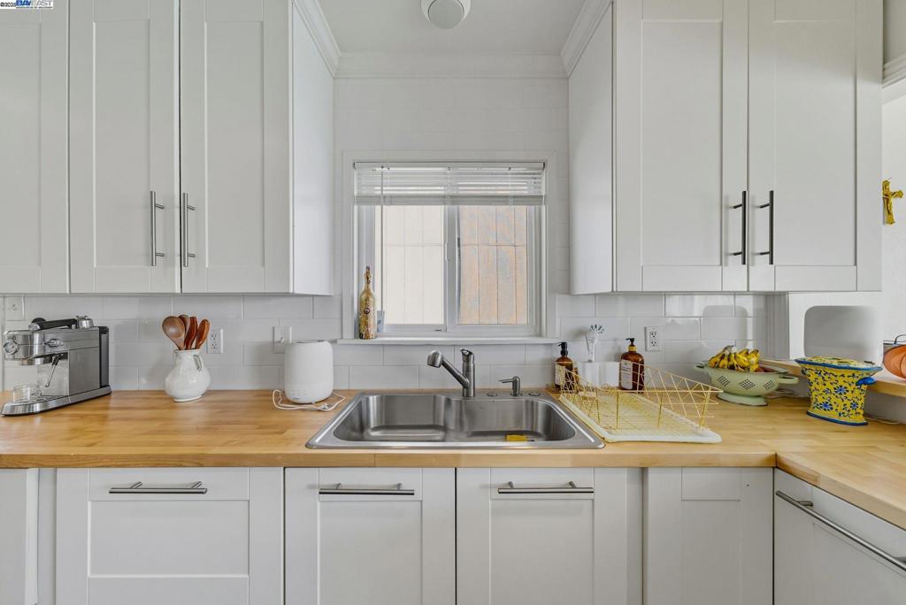 Residential Income for sale at 17 Prospect Dr, San Rafael CA