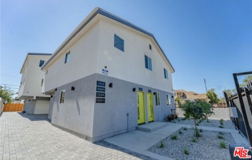 Residential Income for sale at 1348 E Vernon Avenue, Los Angeles CA featuring 17 beds and 12 baths