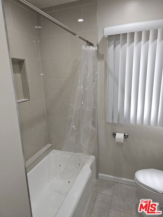 Residential Lease for rent at 5470 Edgewood Place, Los Angeles, Los Angeles County CA featuring 1 bed and 1 bath