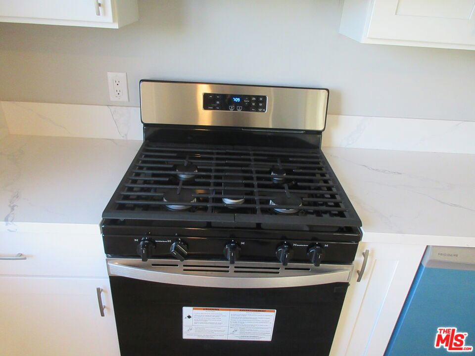 Residential Lease for rent at 1246 W 144th Street 5, Gardena CA featuring 2 beds and 2 baths