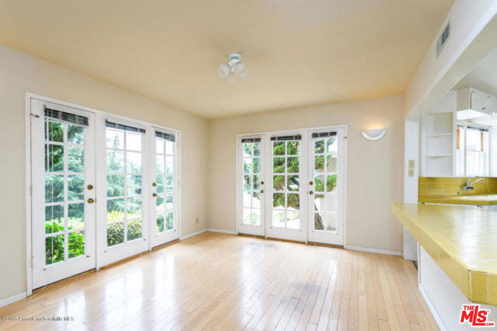 Residential Lease for rent at 5249 Escalante Drive, La Canada Flintridge CA featuring 4 beds and 3 baths