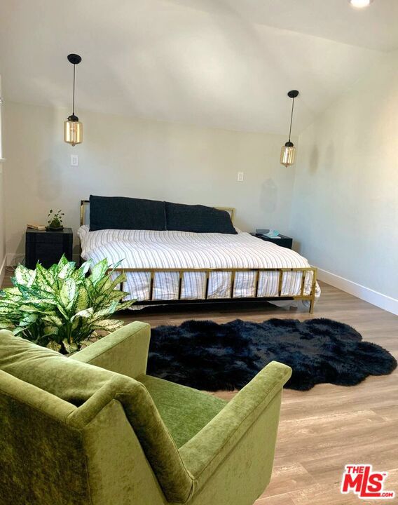 Residential Lease for rent at 1319 12th Avenue, Los Angeles, Los Angeles County CA featuring 3 beds and 3 baths