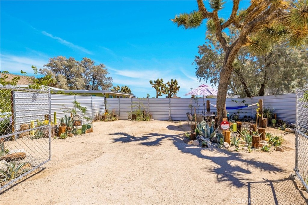 Residential for sale at 6959 Pawnee Avenue, Yucca Valley CA featuring 2 beds and 1 bath