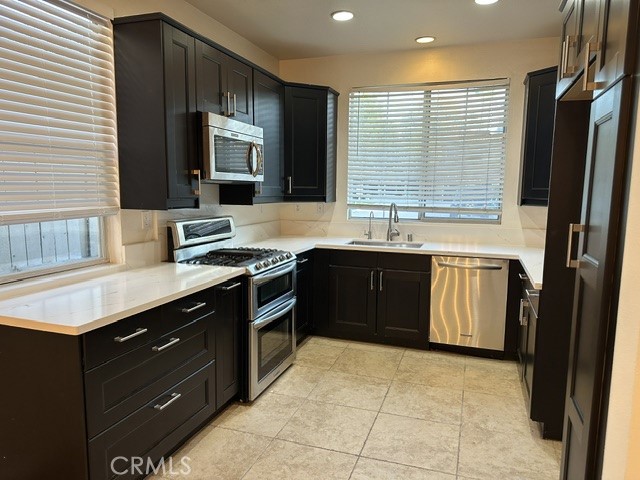 Residential Lease for rent at 61 Calle De Los Ninos, Rancho Santa Margarita CA featuring 3 beds and 3 baths