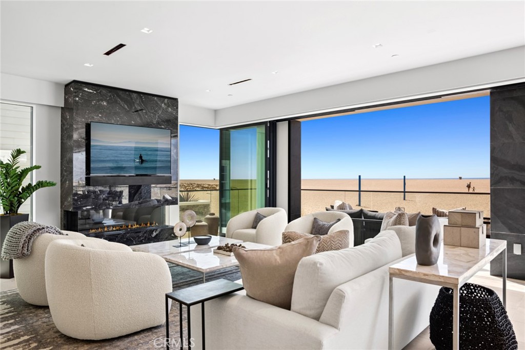 Residential for sale at 706 W Oceanfront, Newport Beach CA featuring 4 beds and 6 baths