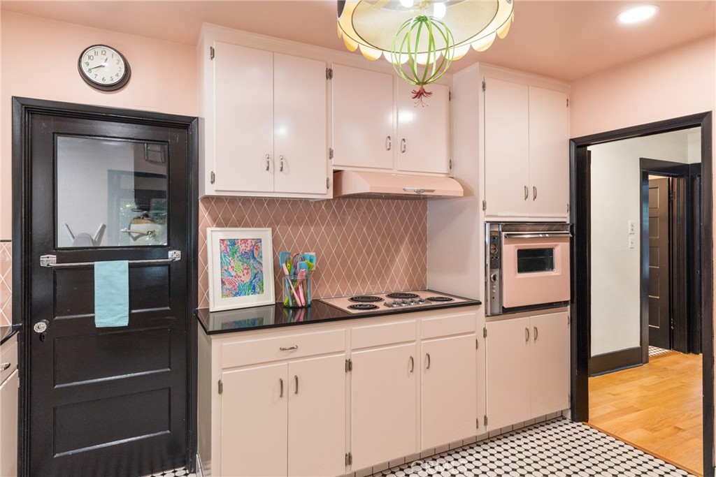 Residential for sale at 168 1st Avenue E, Chico CA featuring 2 beds and 1 bath