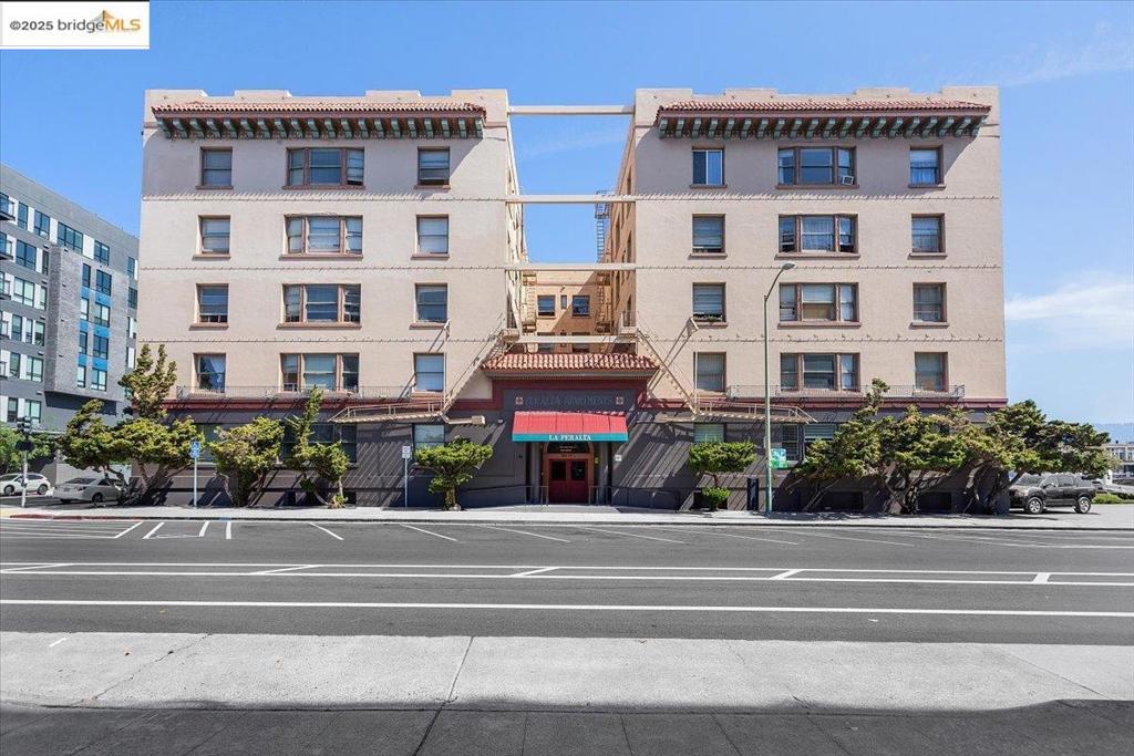 Residential Income for sale at 184 13th St, Oakland CA