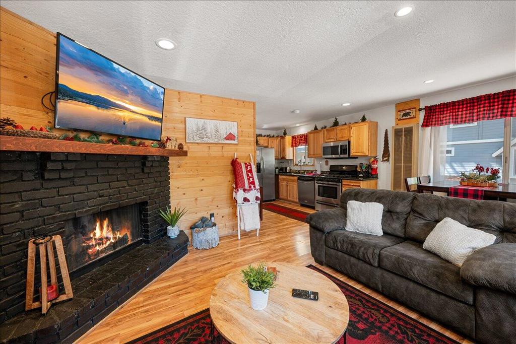 Residential for sale at 42639 Cedar Avenue, Big Bear CA featuring 2 beds and 2 baths