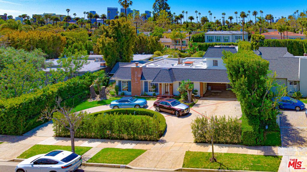 Residential for sale at 525 N Rexford Drive, Beverly Hills CA featuring 6 beds and 6 baths