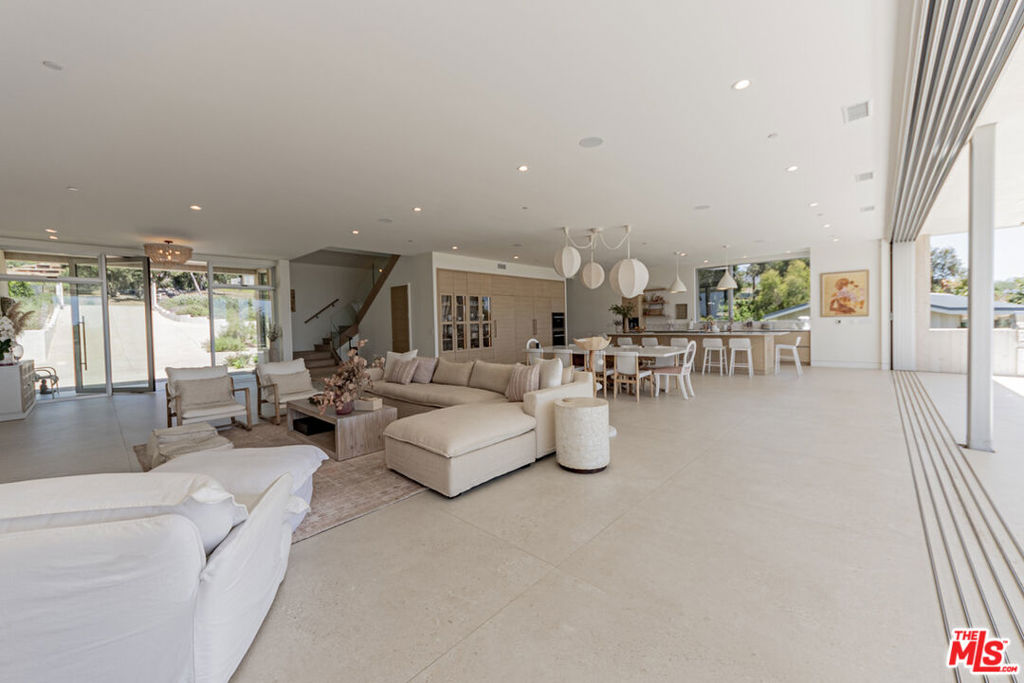 Residential Lease for rent at 29958 Harvester Road, Malibu CA featuring 6 beds and 8 baths