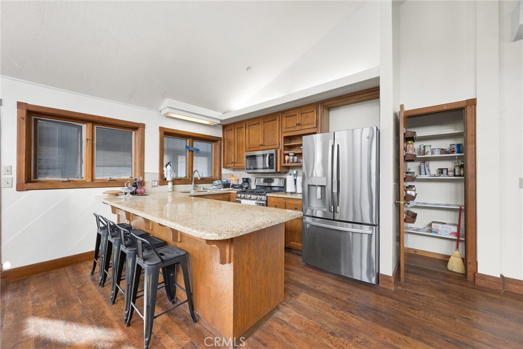 Residential for sale at 22801 Fran Drive, Tehachapi CA featuring 5 beds and 2 baths