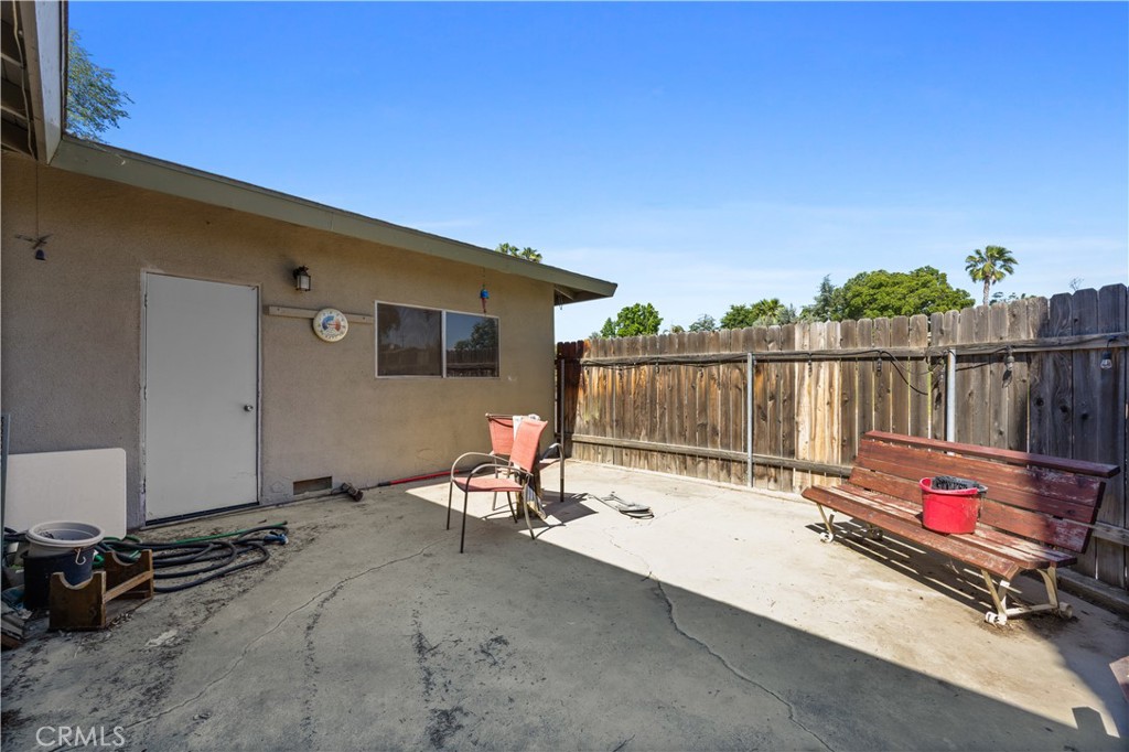Residential Income for sale at 2801 Alta Vista Dr, Bakersfield CA