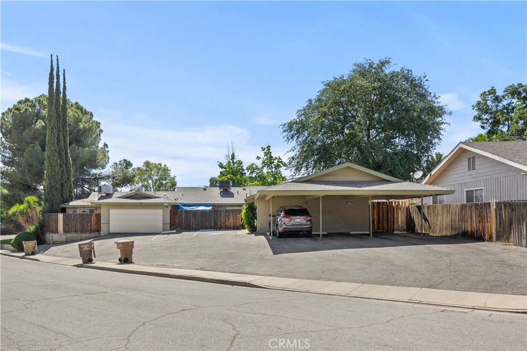Residential for sale at 2801 Alta Vista Dr, Bakersfield CA featuring 9 beds and 5 baths