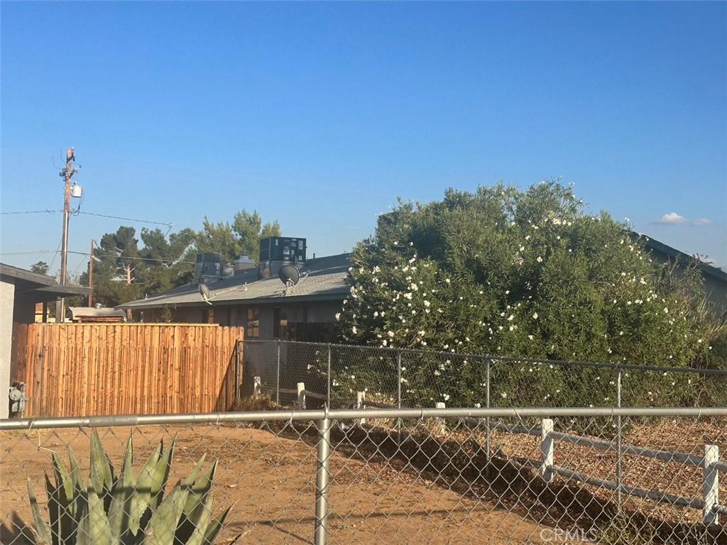 Residential Income for sale at 12765 Pocomoke Road, Apple Valley CA