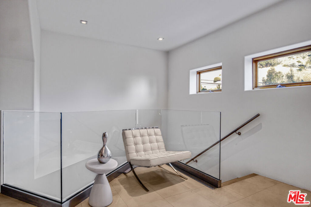 Residential Lease for rent at 1929 N CURSON Place, Los Angeles, Los Angeles County CA featuring 5 beds and 5 baths