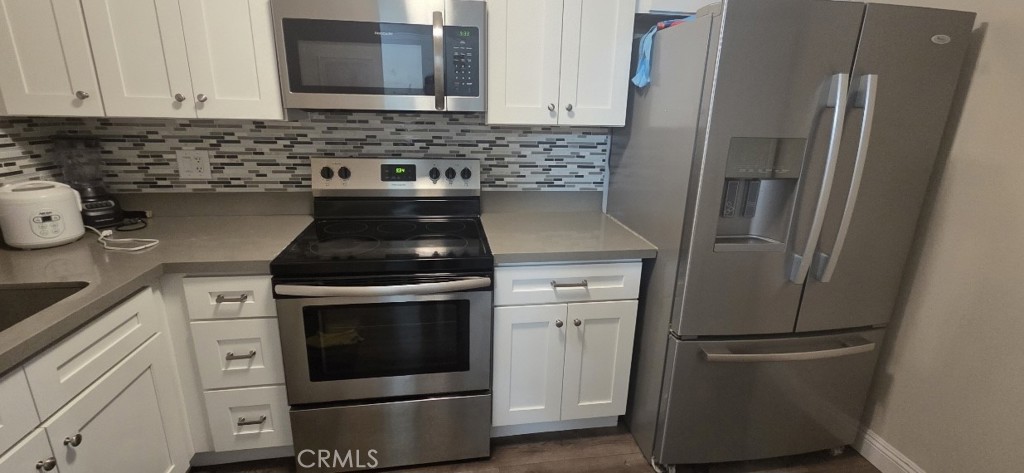 Residential for sale at 3474 Highwood 80, Simi Valley CA featuring 2 beds and 2 baths