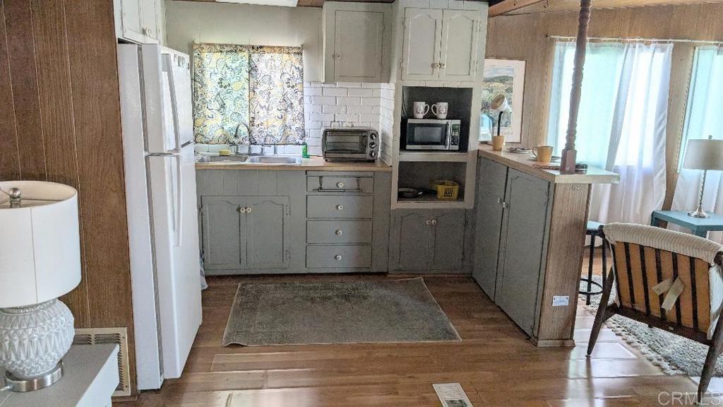 Manufactured In Park for sale at 9459 Mission Gorge Road 68, Santee CA featuring 2 beds and 1 bath