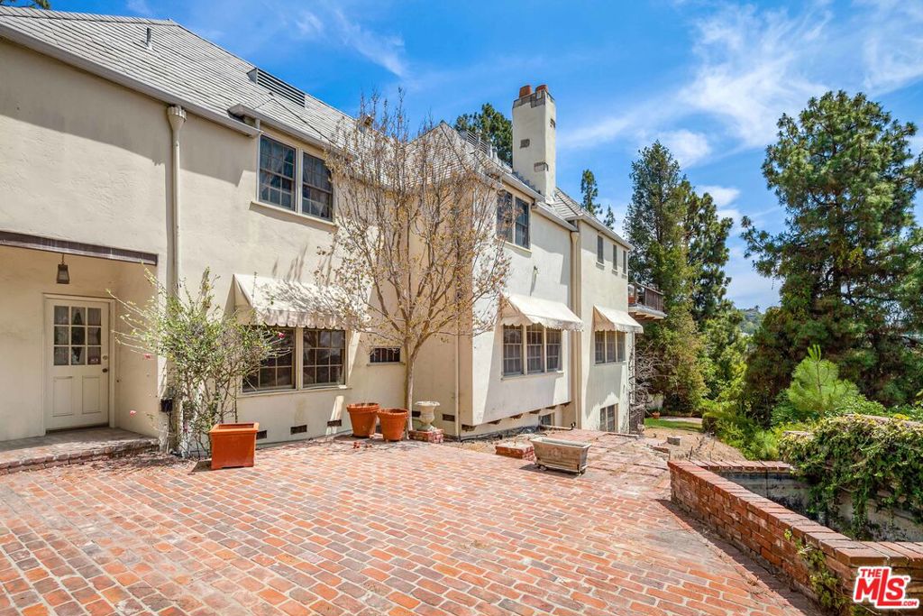 Residential for sale at 1280 Monte Cielo Drive, Beverly Hills CA featuring 6 beds and 7 baths