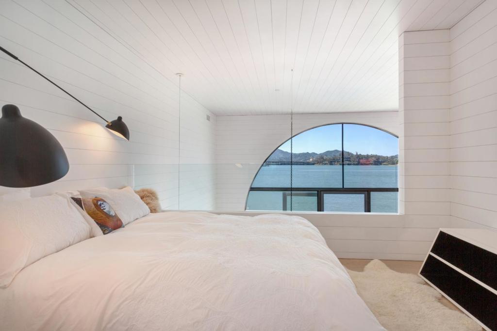 Residential for sale at 23 Gate 6 1/2 Road, Sausalito CA featuring 3 beds and 3 baths